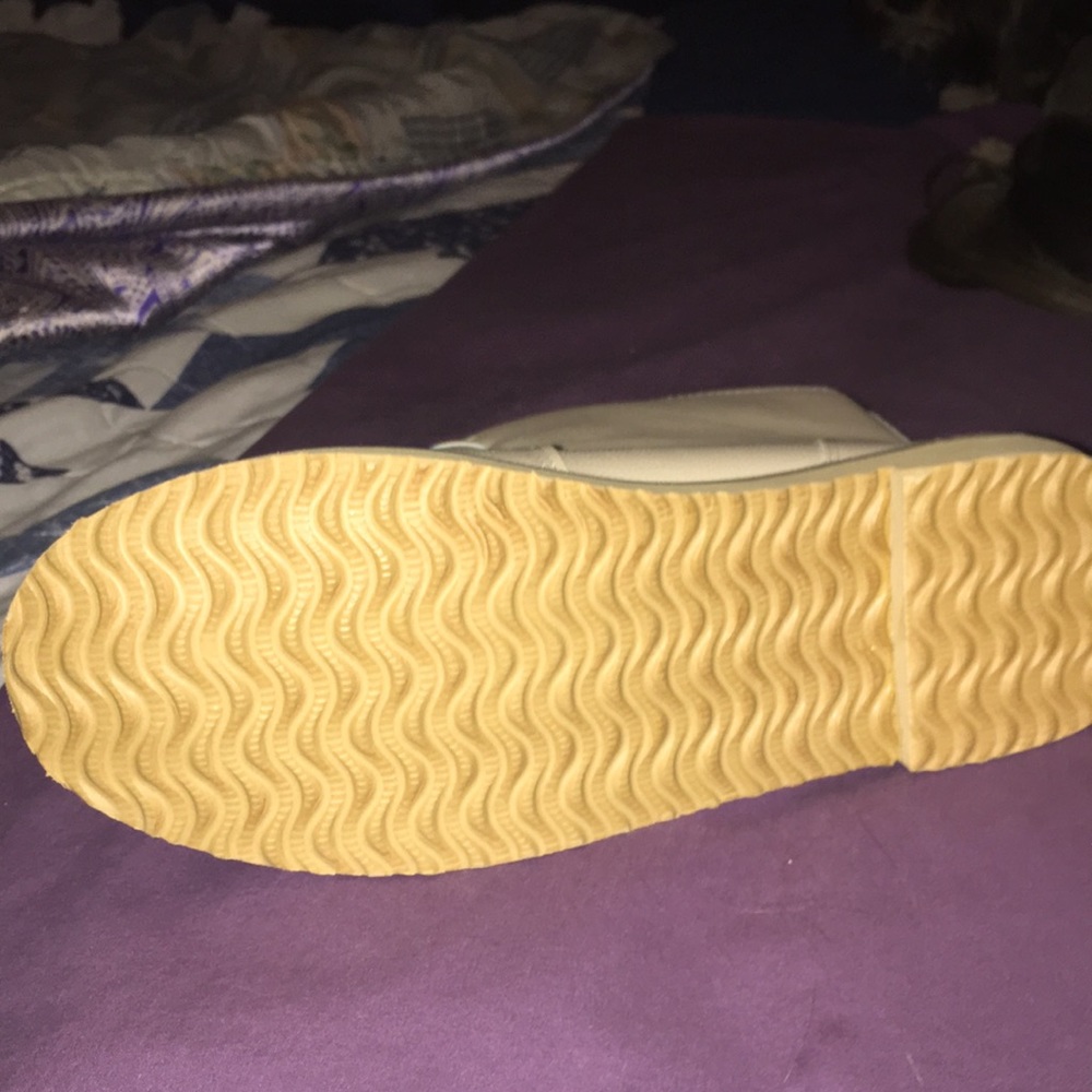 Very cute slip-on boots - Picture 2 of 6